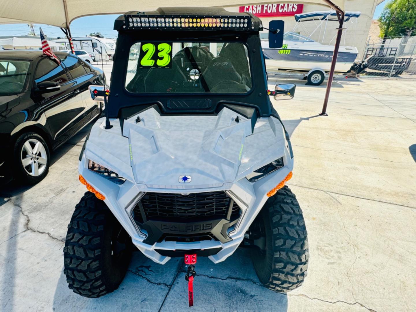 2023 grey Polaris RZR Trail Ultimate (3NSA5K879PH) , located at 2190 Hwy 95, Bullhead City, AZ, 86442, (928) 704-0060, 0.000000, 0.000000 - On consignment. This super clean 2023 Polaris RZR trailride ultimate. Only 689 miles.RIDE COMMAND® 7” Glove-Touch Display: Built-In GPS, Group ride (cell and non-cell communications), Topographic Mapping, Bluetooth & USB Smartphone Connectivity, AM/FM & Weather Radio Capable, In-Vehicle Communica - Photo#2